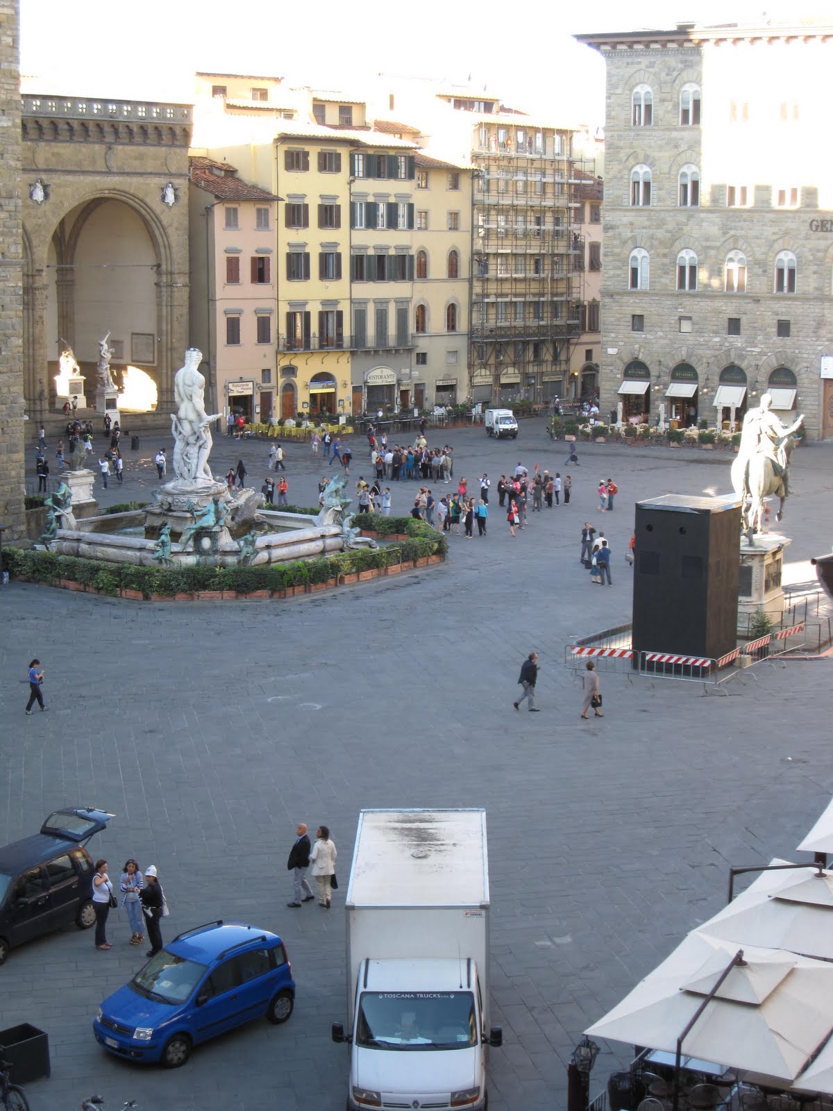 Boutique hotel in piazza della signoria, florence. Follow Us 2 Tuscany In piazza Della Signoria B&B, our Fiat