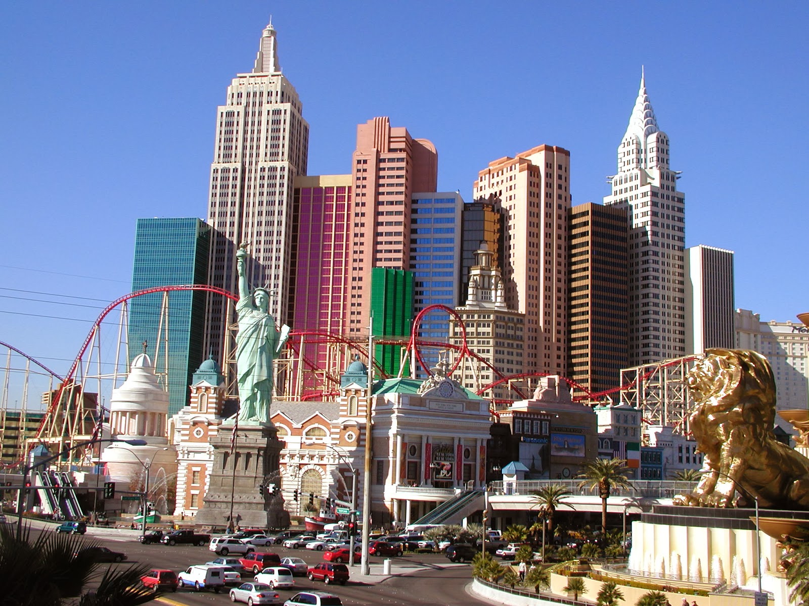 Times square is one of the most iconic places in new york city. Most Popular New York City Of United States Beautiful Traveling Places